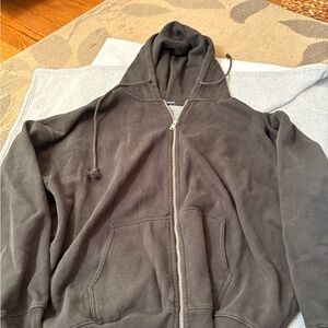 Brandy Melville Black zippered hoodie
